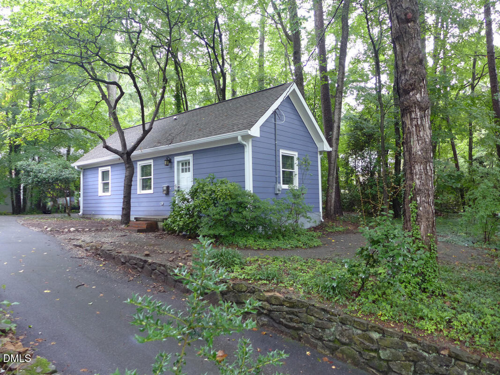904 E Franklin Street - Photo 7