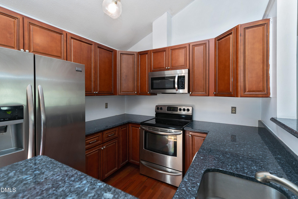 3304 Mill Run - Photo 4
