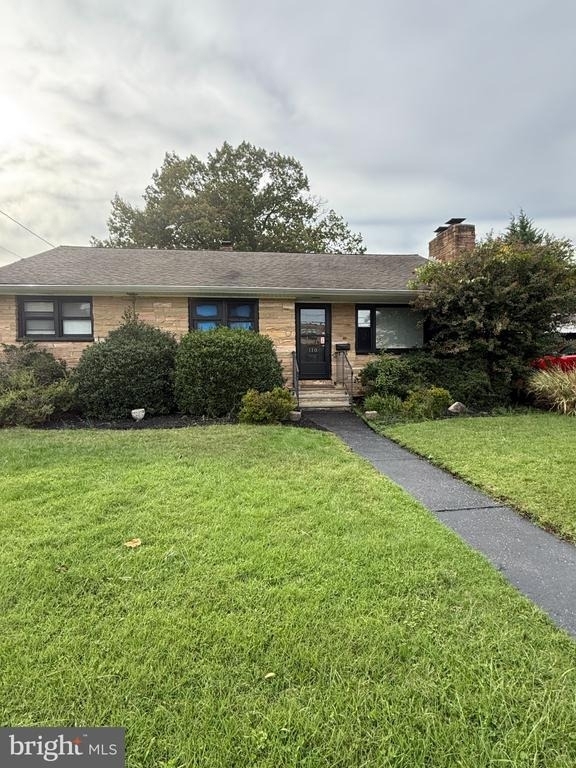 110 Gropp Avenue - Photo 0