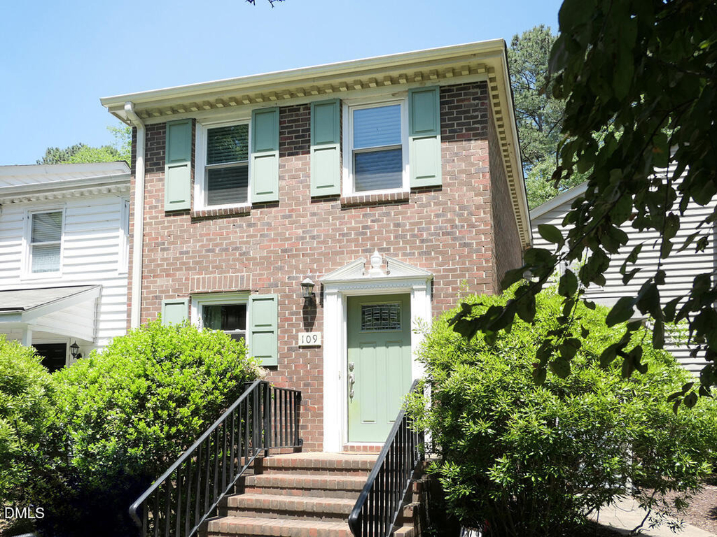 109 Gunston Court - Photo 14