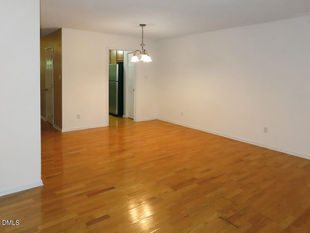 109 Gunston Court - Photo 2
