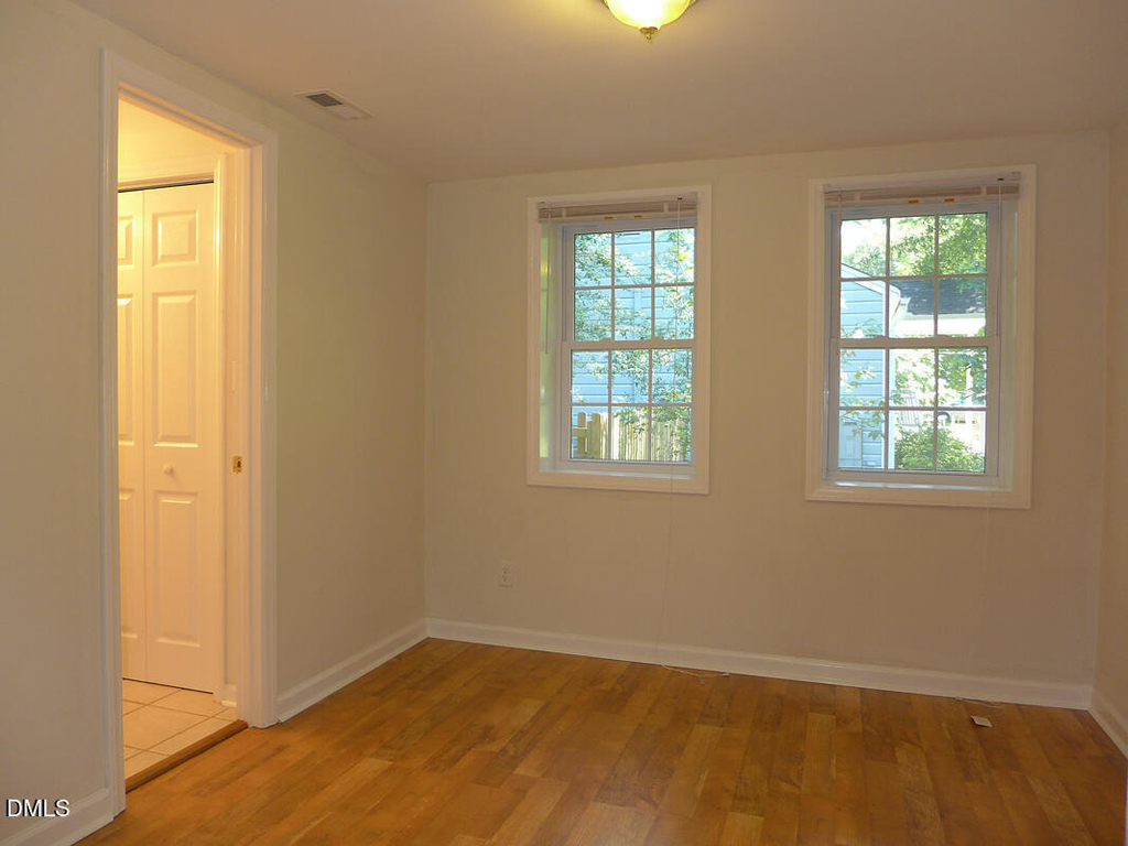 228 Barclay Road - Photo 7