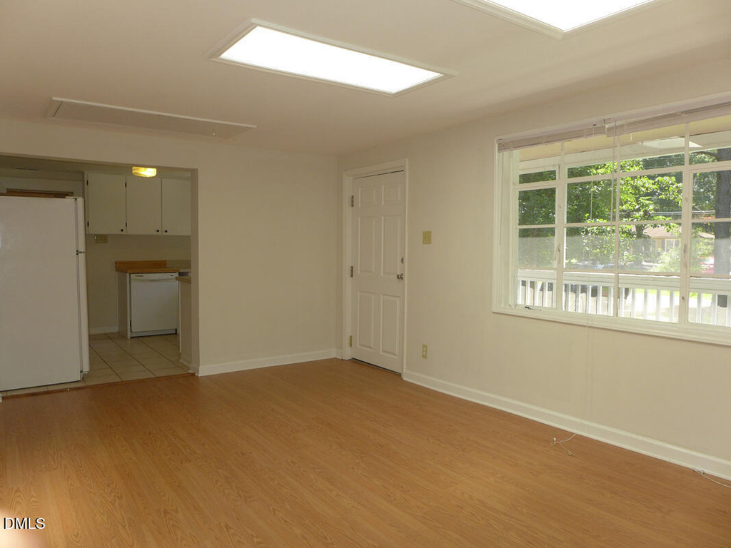 228 Barclay Road - Photo 2