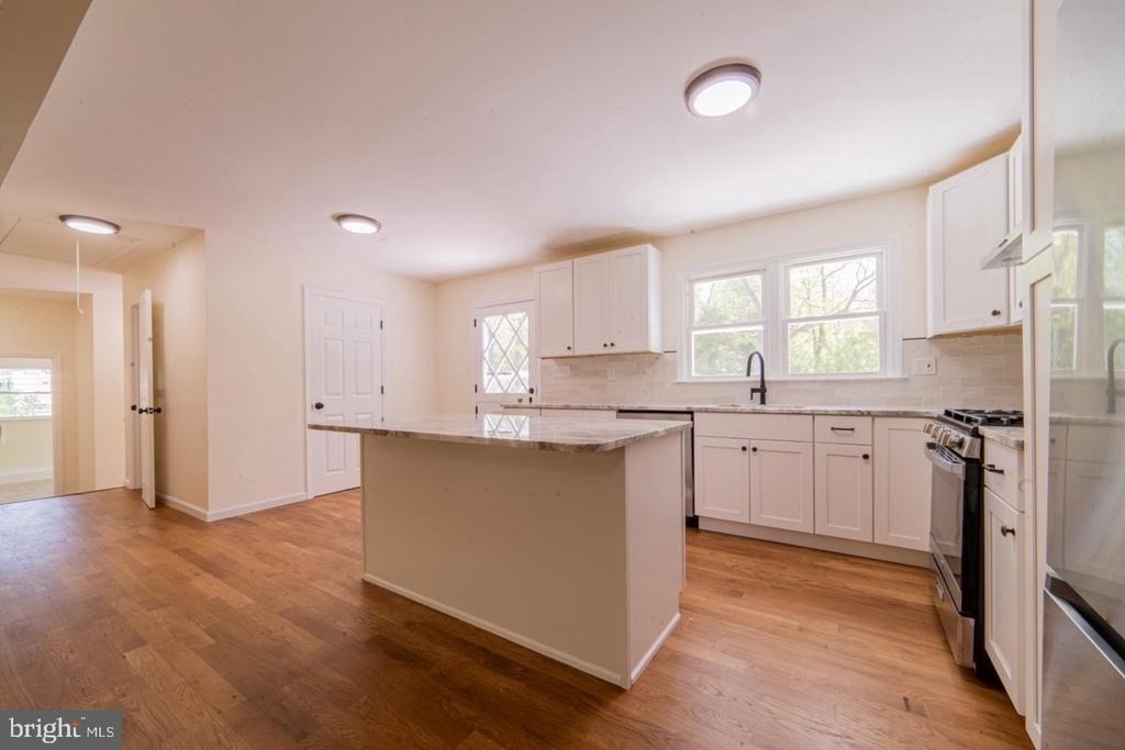 236 Cedar Avenue - Photo 5