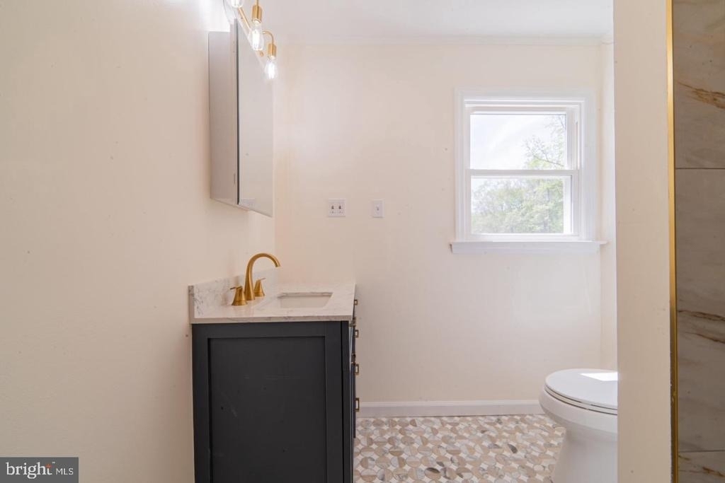 236 Cedar Avenue - Photo 11
