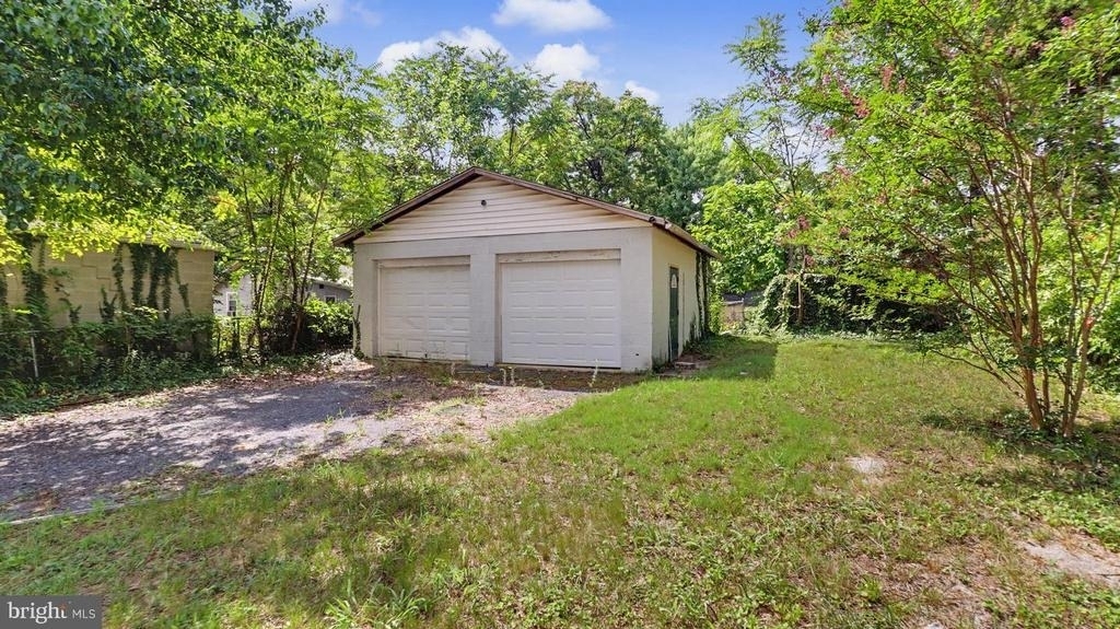 3107 Upshur Street - Photo 2