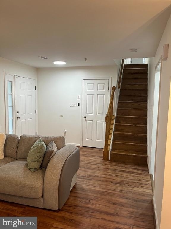 13910 King George Way - Photo 2