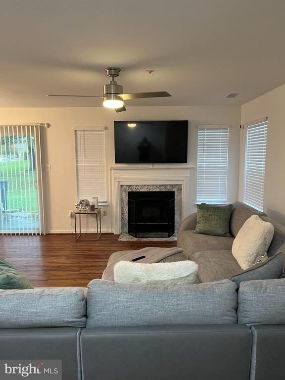 13910 King George Way - Photo 1