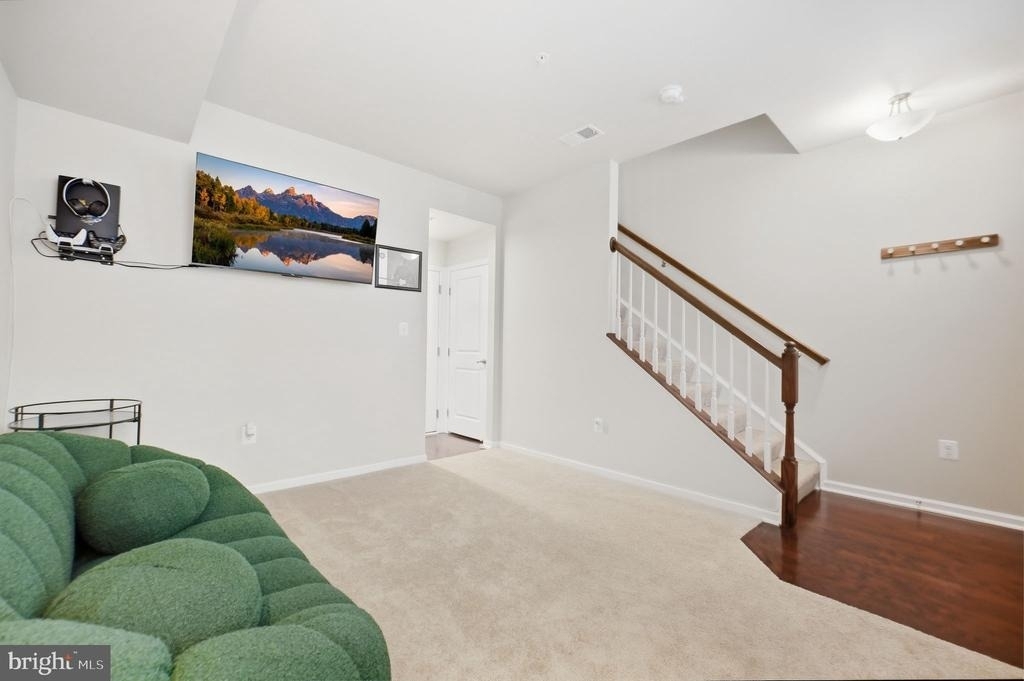 10521 Rawlins Lane - Photo 5
