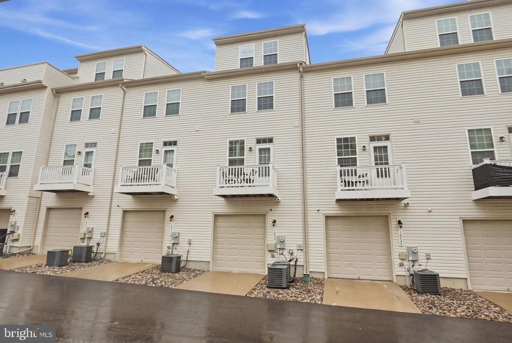 10521 Rawlins Lane - Photo 28
