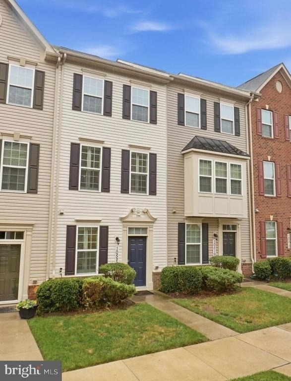 10521 Rawlins Lane - Photo 2