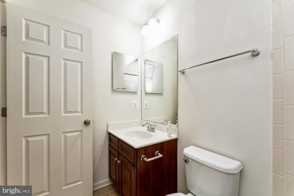 7203 Silver Thorn Way - Photo 21