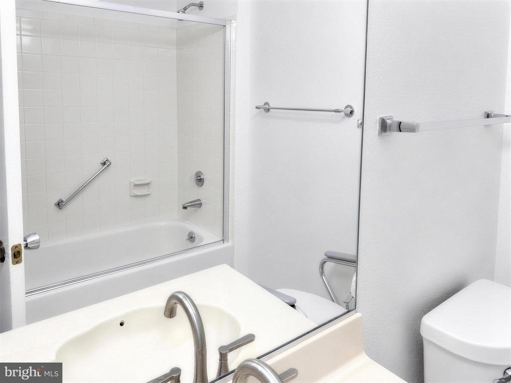 15301 Pine Orchard Drive - Photo 18