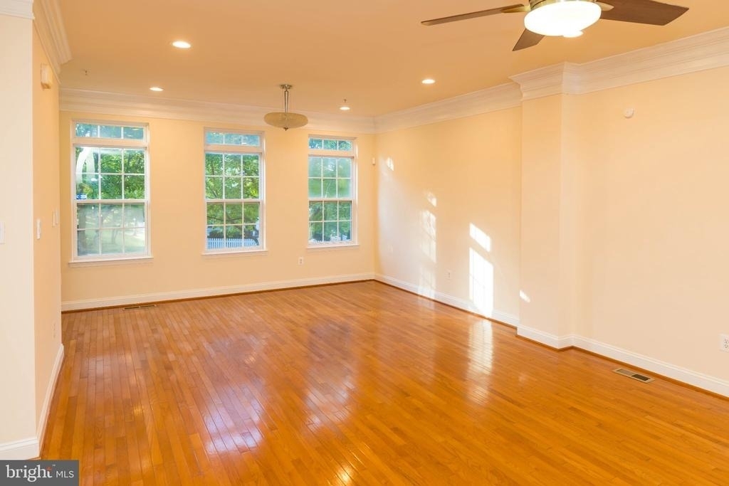23111 Turtle Rock Terrace - Photo 20