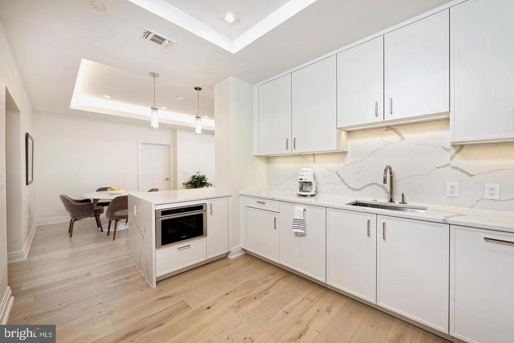 8551 Connecticut Avenue - Photo 7