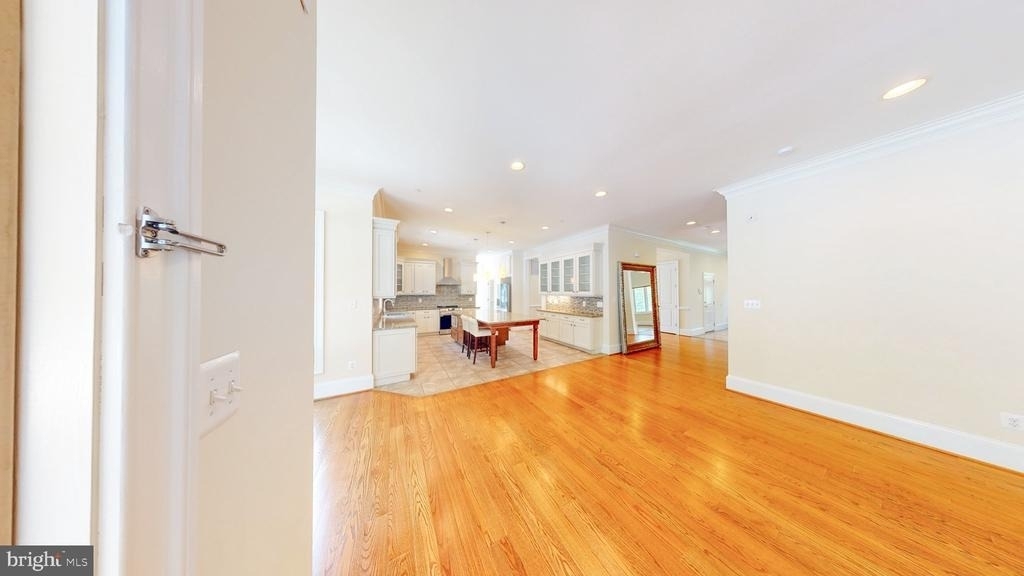 6403 Earlham Drive - Photo 11