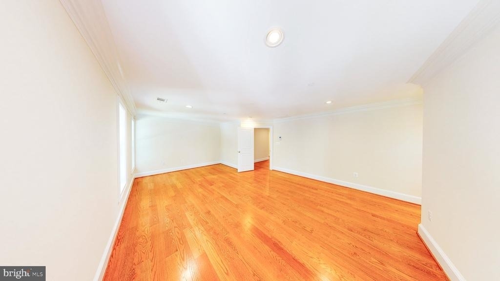6403 Earlham Drive - Photo 29