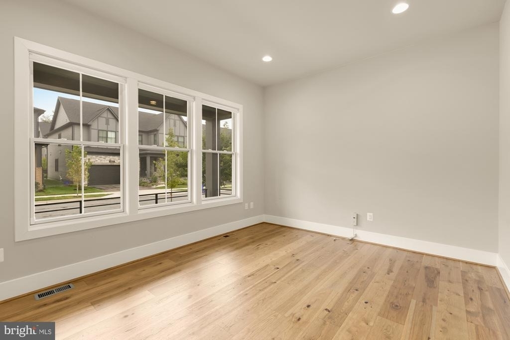 6819 Isabella - Photo 9