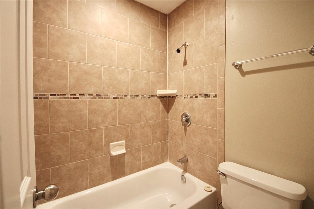 4504 Sojourner St - Photo 11