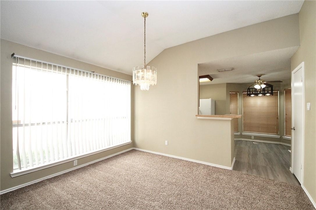 4504 Sojourner St - Photo 2