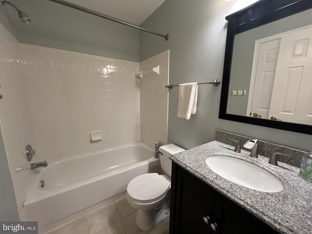 6402 View Point Court - Photo 11