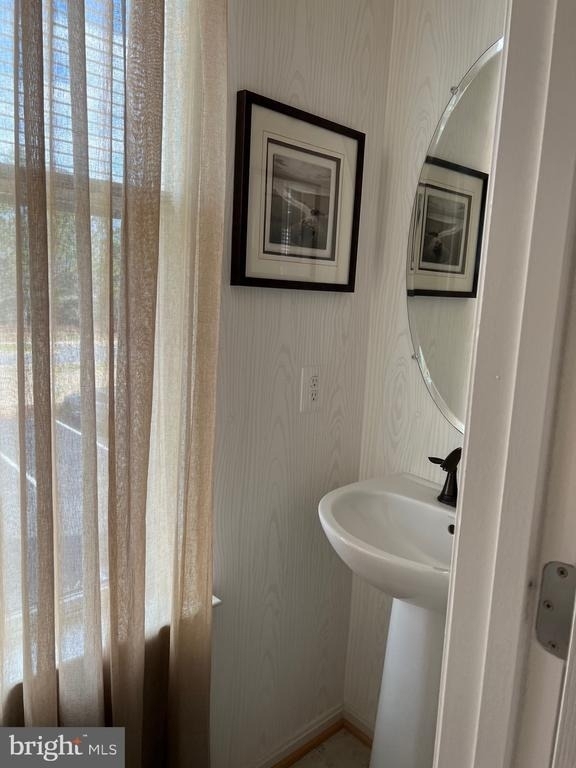 401 N Seaway Ct - Photo 13