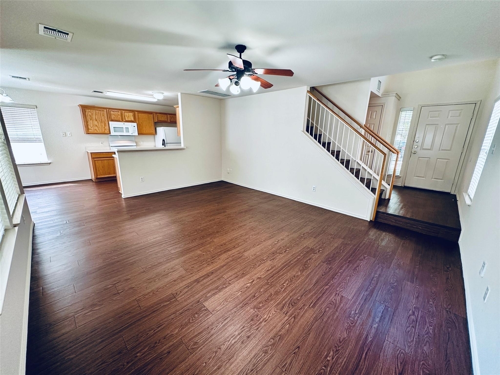 11513 James B Connolly Ln - Photo 3