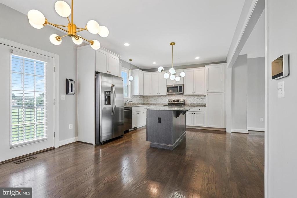947 Rye Drive - Photo 3