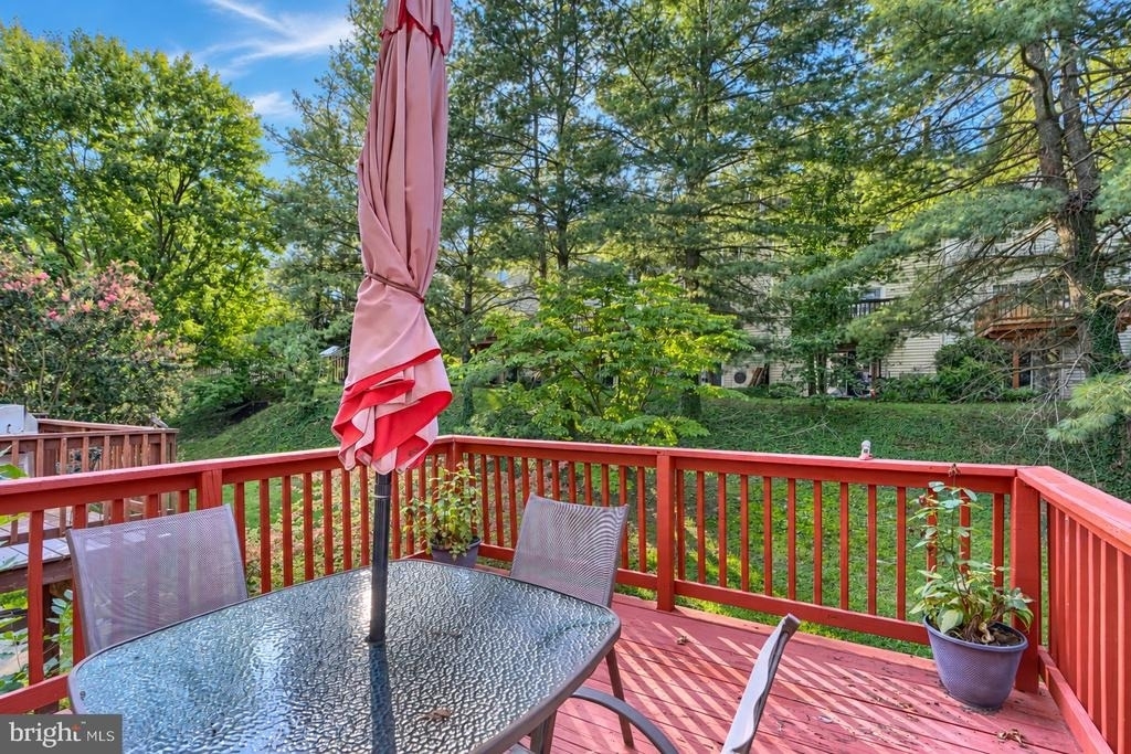 35 Roger Court - Photo 11