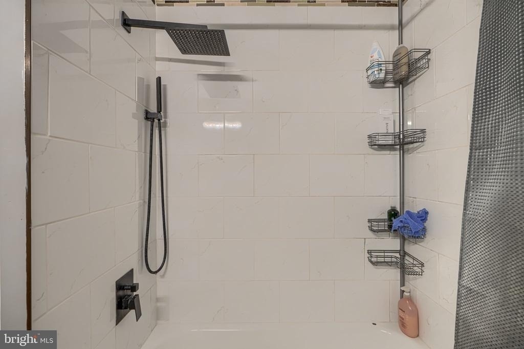 35 Roger Court - Photo 18
