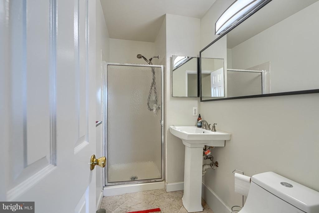 35 Roger Court - Photo 23