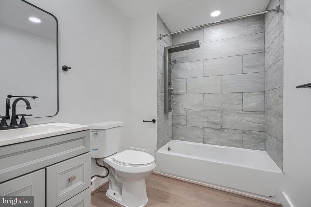 1120 Montpelier Street - Photo 5
