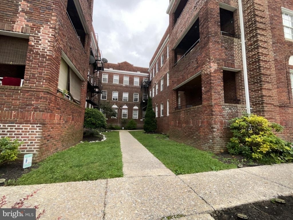 3321 Liberty Heights Avenue - Photo 13