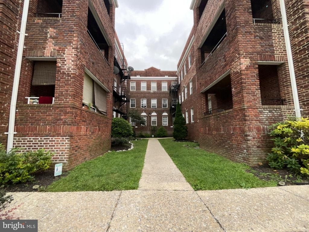 3321 Liberty Heights Avenue - Photo 14