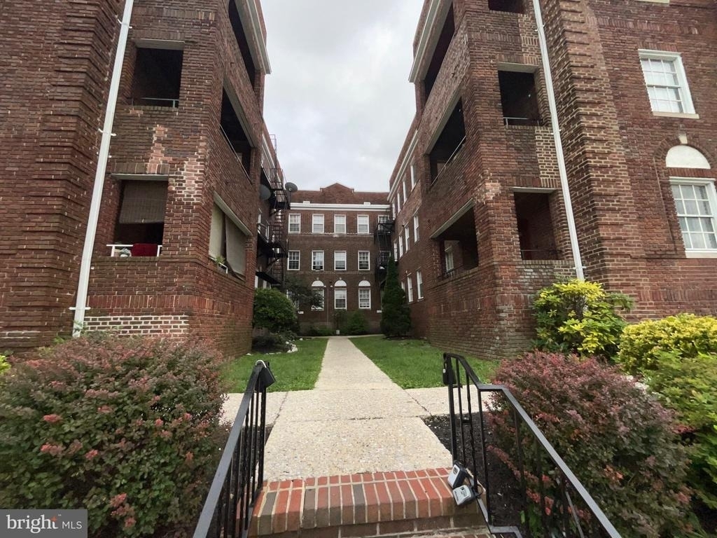 3321 Liberty Heights Avenue - Photo 15
