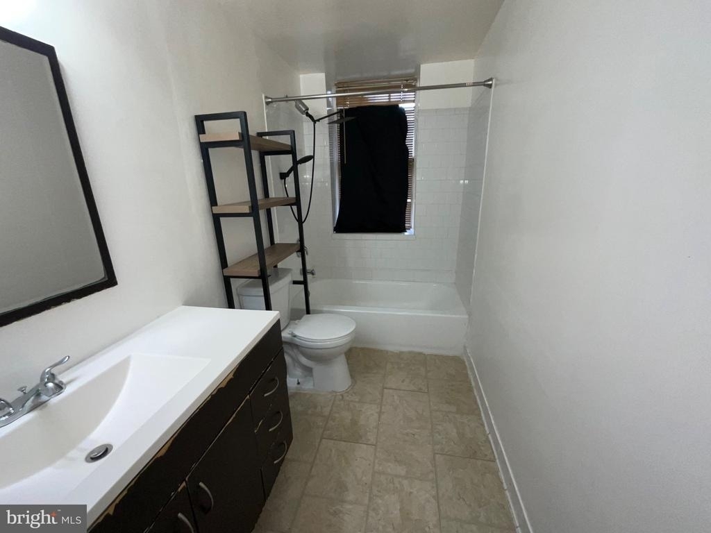 3321 Liberty Heights Avenue - Photo 9