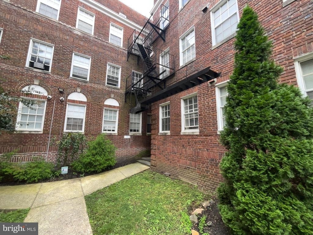 3321 Liberty Heights Avenue - Photo 16