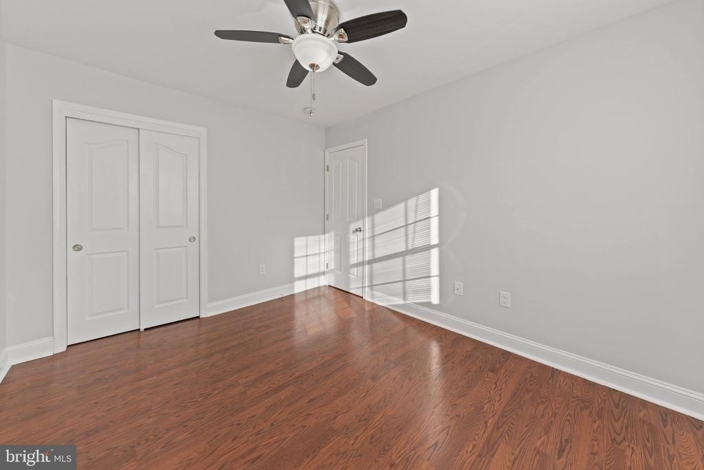 5922 Cedonia Avenue - Photo 9