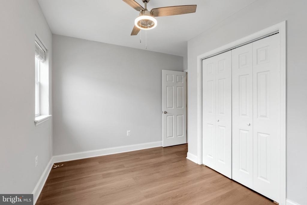 539 W 27th Street W - Photo 19