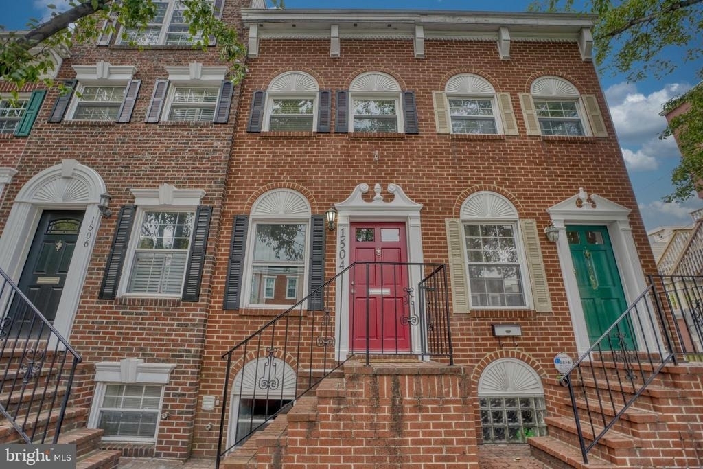 1504 Byrd St - Photo 1