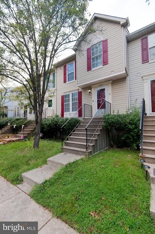 2407 Bolton Lane - Photo 1