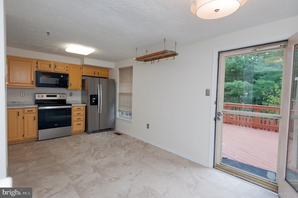 2407 Bolton Lane - Photo 22