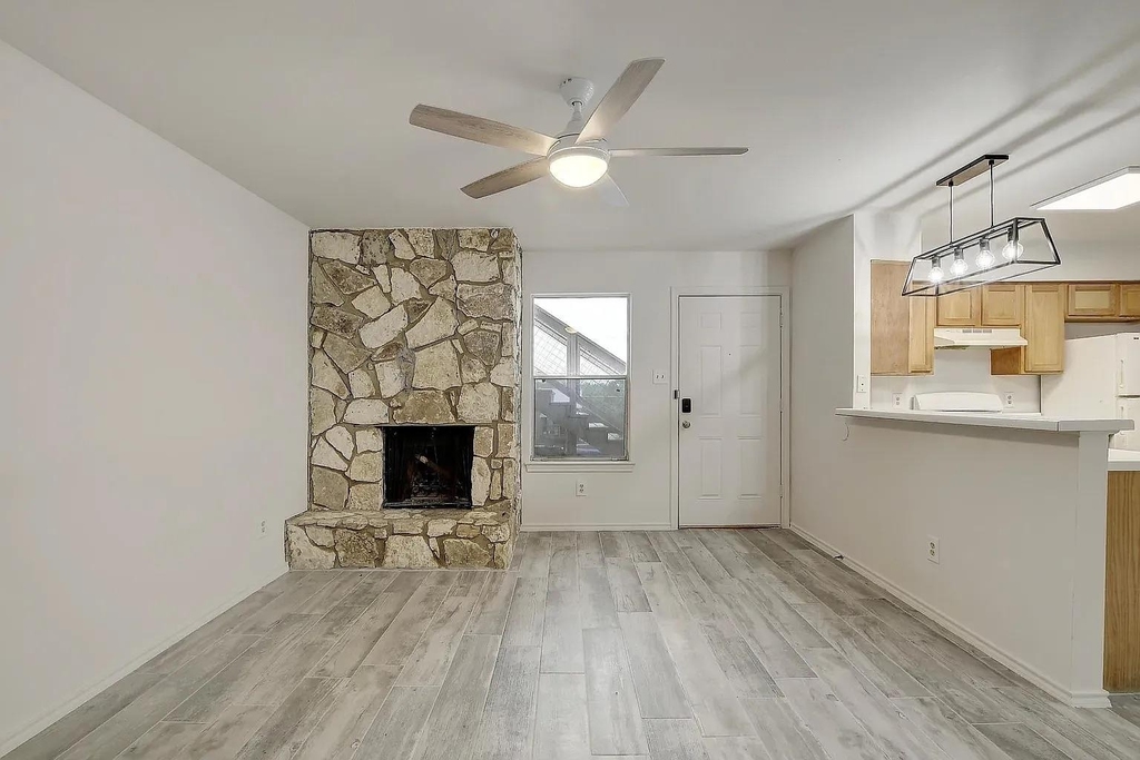 809 Bracewood Cir - Photo 3