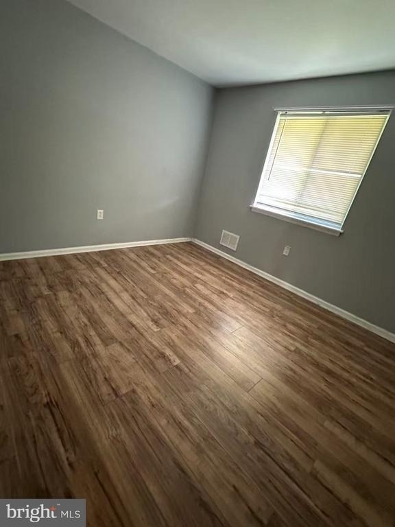 26 Cornwall Drive - Photo 5