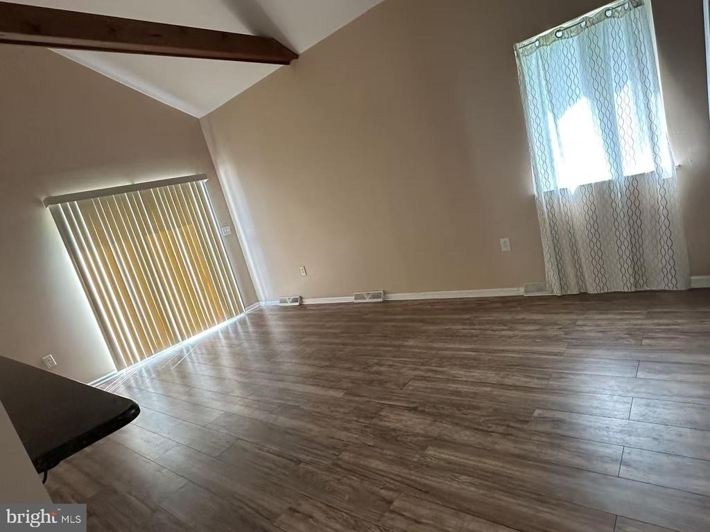 26 Cornwall Drive - Photo 2