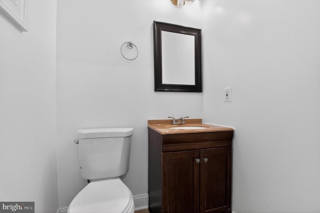 1707 N N Capitol Street Ne - Photo 7