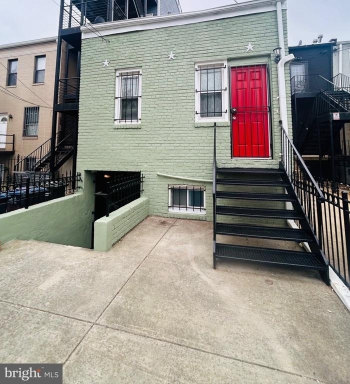 1707 N N Capitol Street Ne - Photo 13