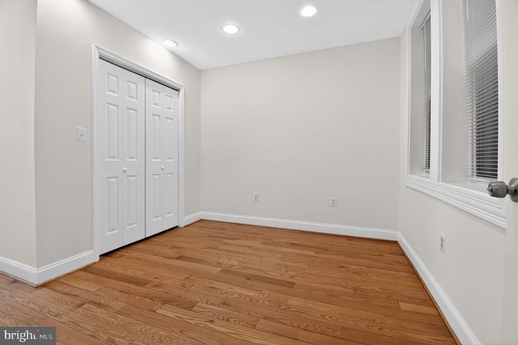 1707 N N Capitol Street Ne - Photo 10