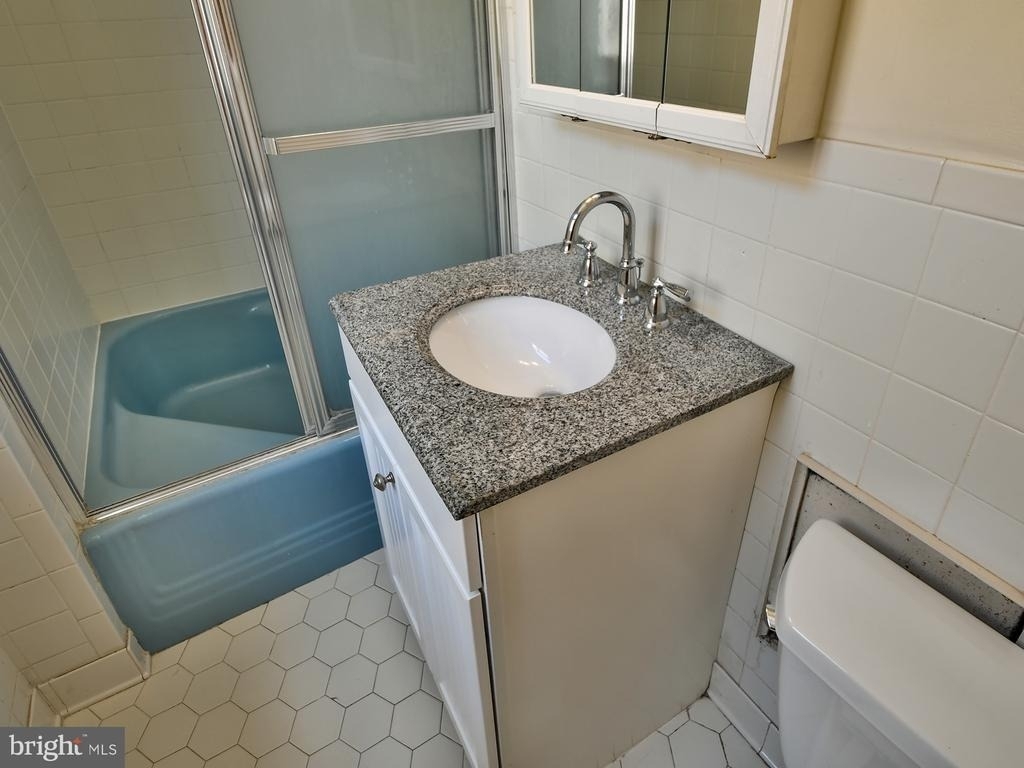 2401 H Street Nw - Photo 29