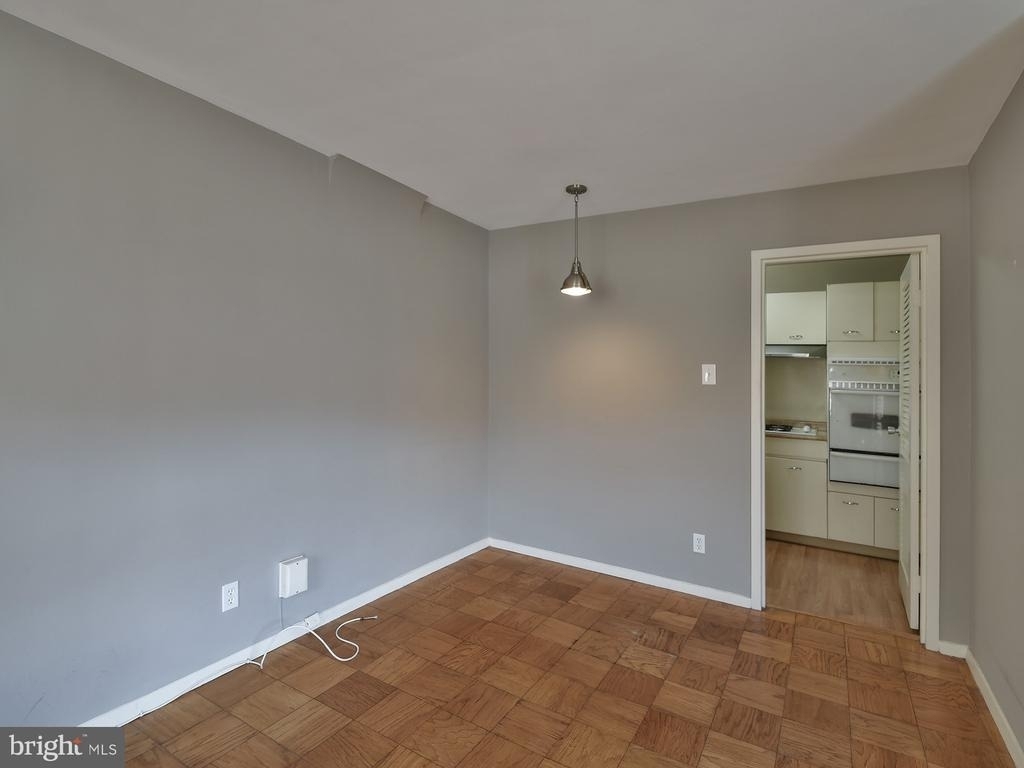 2401 H Street Nw - Photo 10